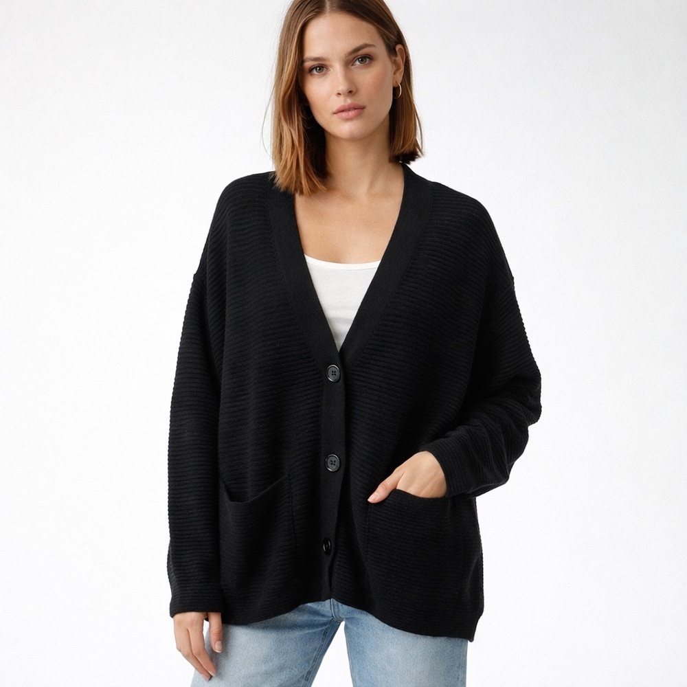 ZARA Black Ribbed V‑Neck Button Front over-sized Cardigan